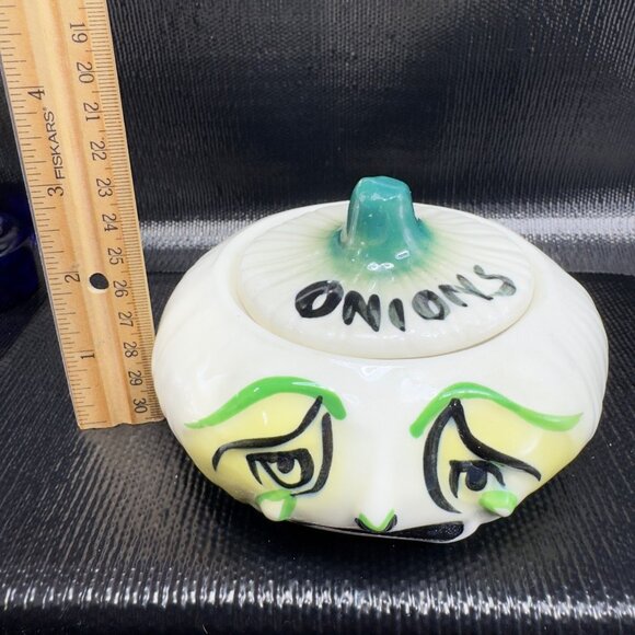 Anthropomorphic Onion Keeper Dish Bowl Lidded Crying Face Ceramic Container VTG - Picture 3 of 14